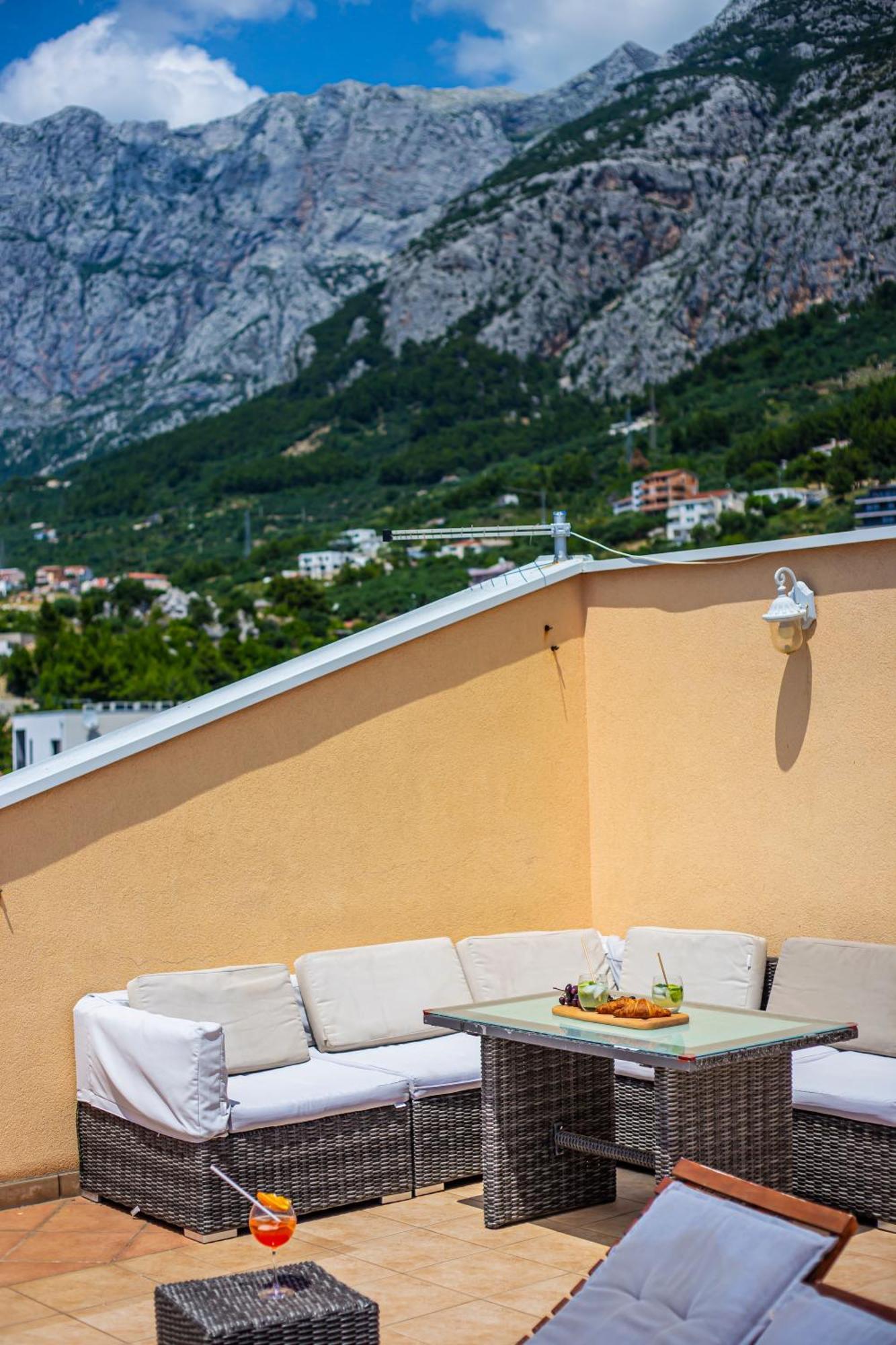 Apartments Villa Flamingo Makarska Eksteriør billede