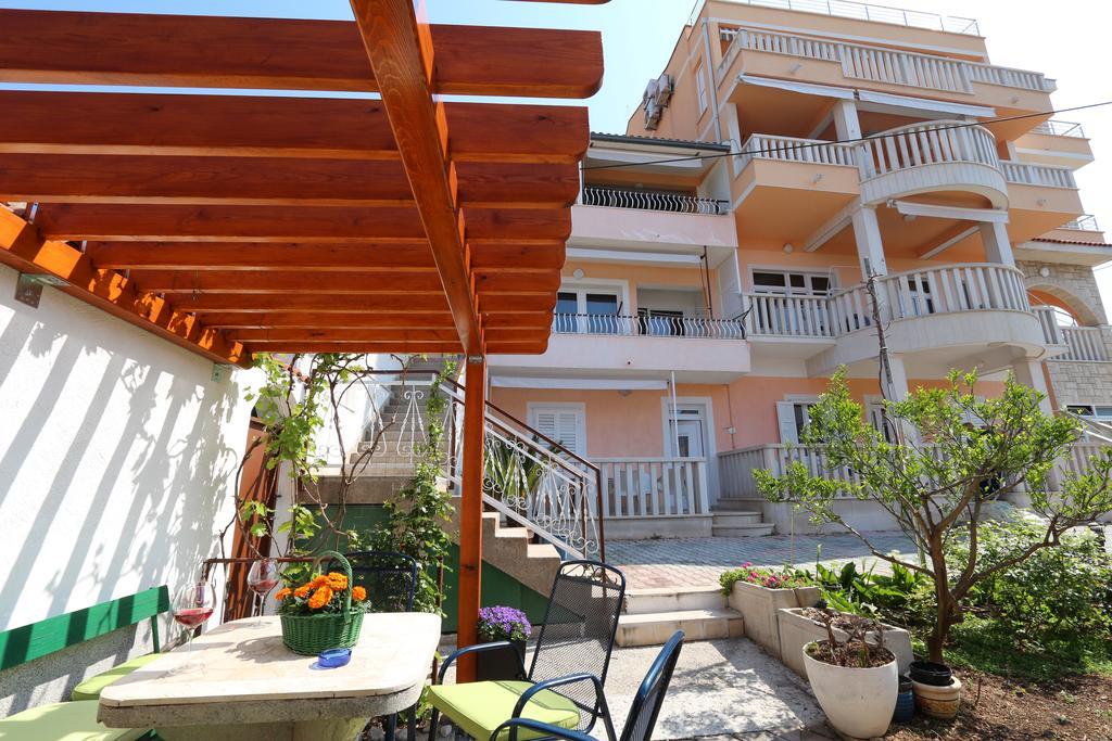 Apartments Villa Flamingo Makarska Eksteriør billede