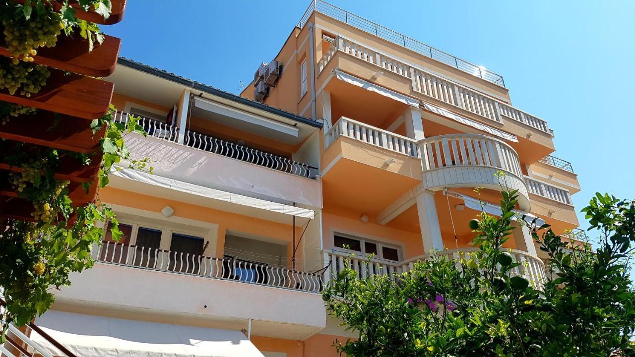 Apartments Villa Flamingo Makarska Eksteriør billede